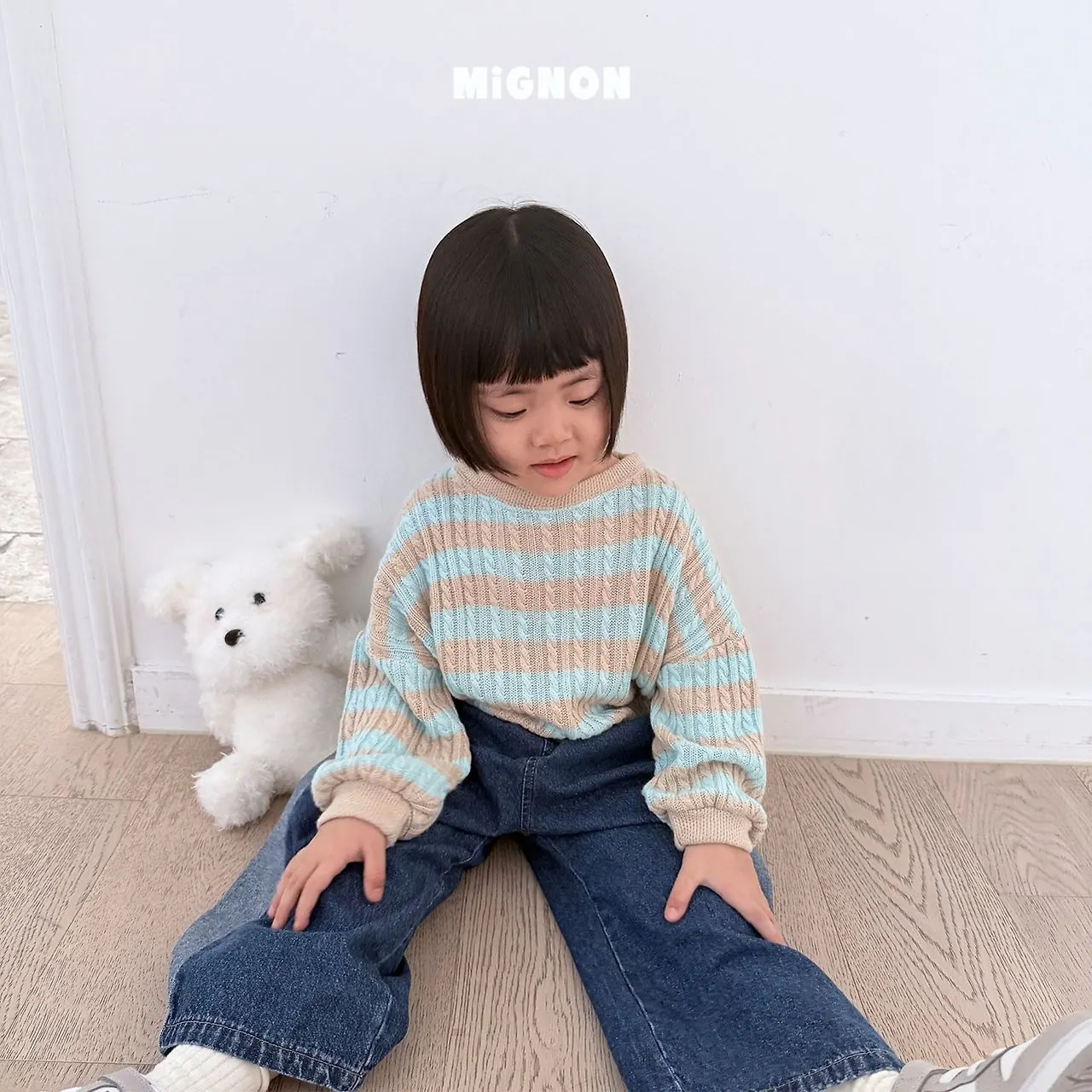 꽈배기니트맨투맨 착장